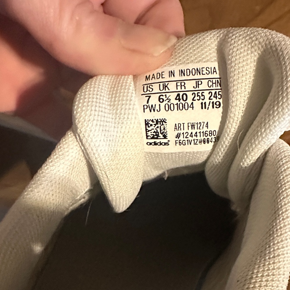 Adidas Grand Court White Shoes with Iridescent Stripes Women’s 9 - Picture 2 of 5
